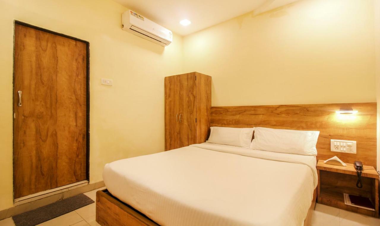 Tiba Hotel Βομβάη Εξωτερικό φωτογραφία