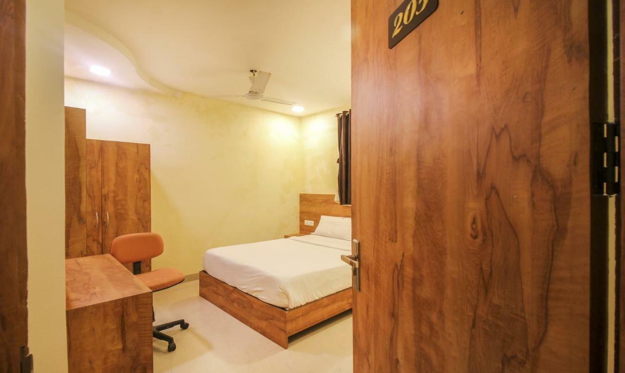 Tiba Hotel Βομβάη Εξωτερικό φωτογραφία