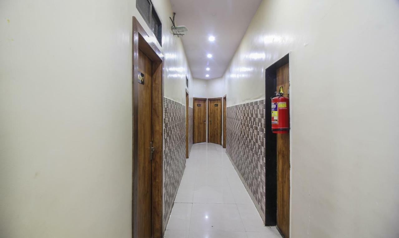 Tiba Hotel Βομβάη Εξωτερικό φωτογραφία
